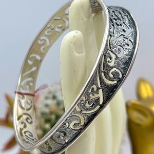 Sterling Silver, Wavy Silpada Bangle Bracelet 23.9g